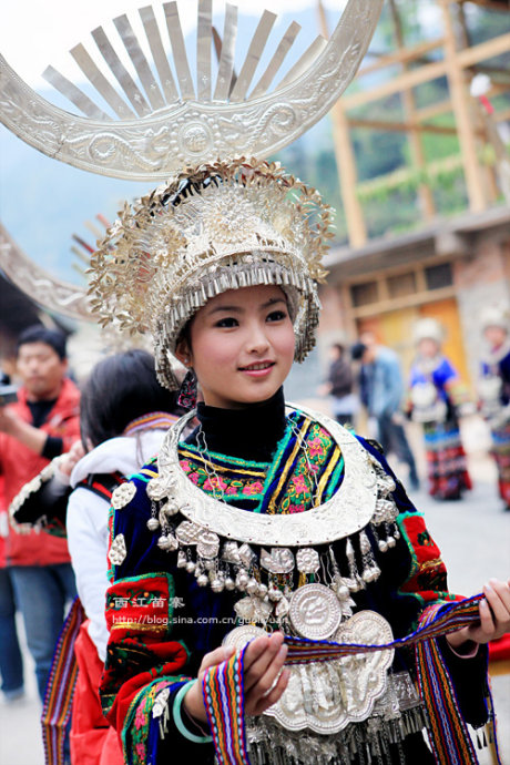 <font color='#FF0000'>黃果樹(shù)大瀑布、西江千戶苗寨；花溪濕地公園、</font>