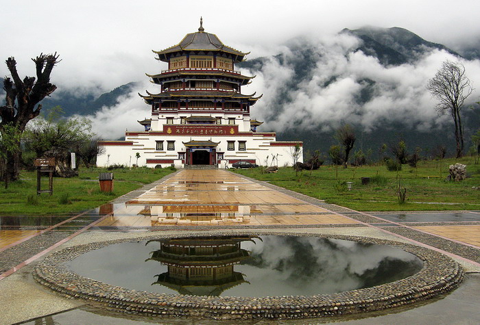 拉薩、林芝、魯朗林海、羊卓雍湖雙臥11/單飛9