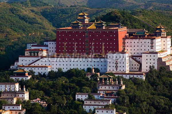 承德避暑山莊、普寧寺、小布達拉宮、棒槌山雙