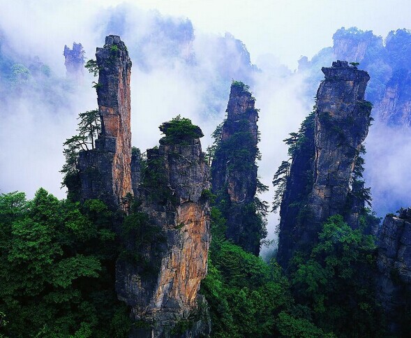 黃山、九華山祈福、船游新安江山水畫廊、徽州