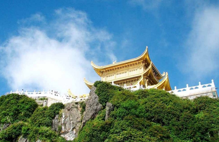 九寨黃龍、峨眉樂山、青城山都江堰雙臥10日**